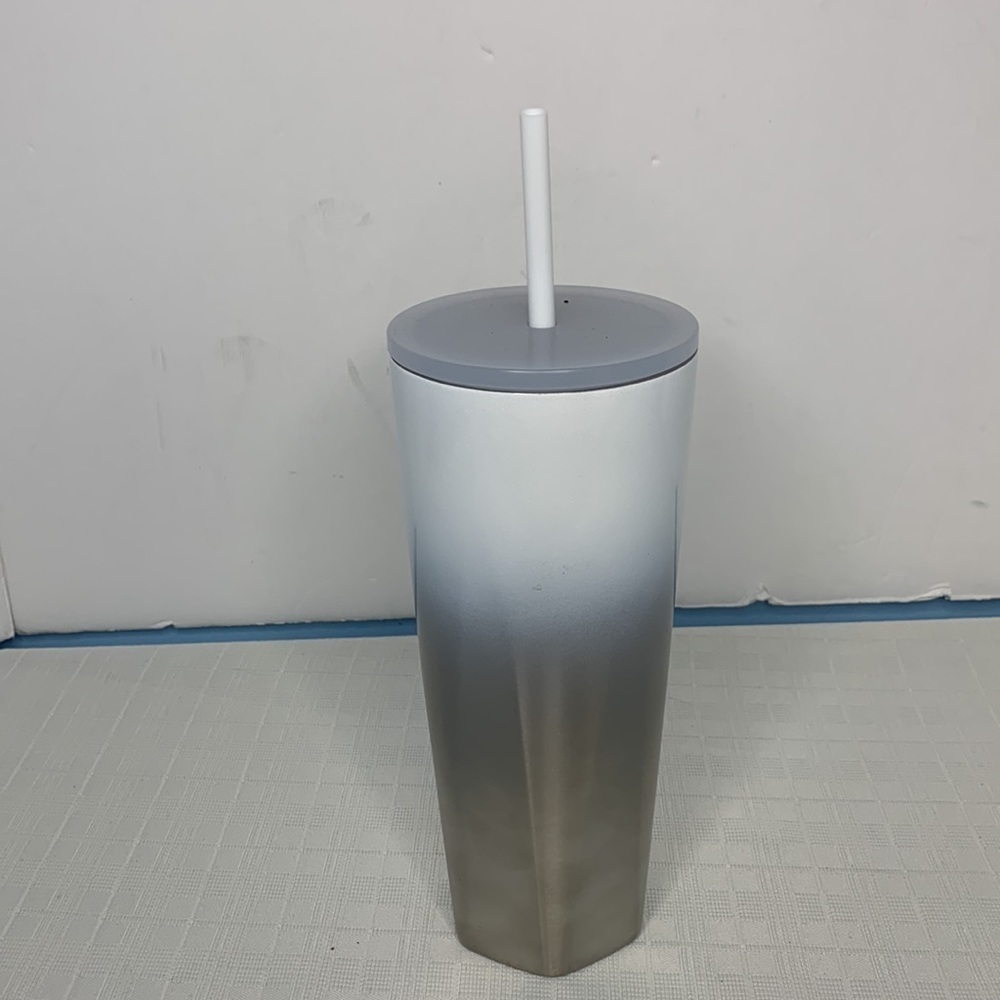 Starbucks Holiday 2021 silver and white Ombré tumbler